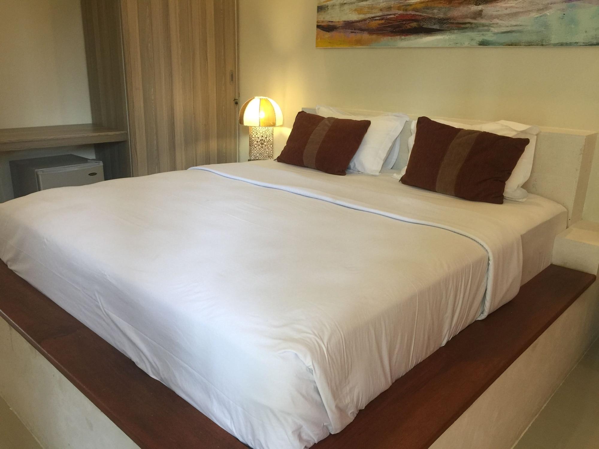 Kubu Daton Homestay Санур Экстерьер фото